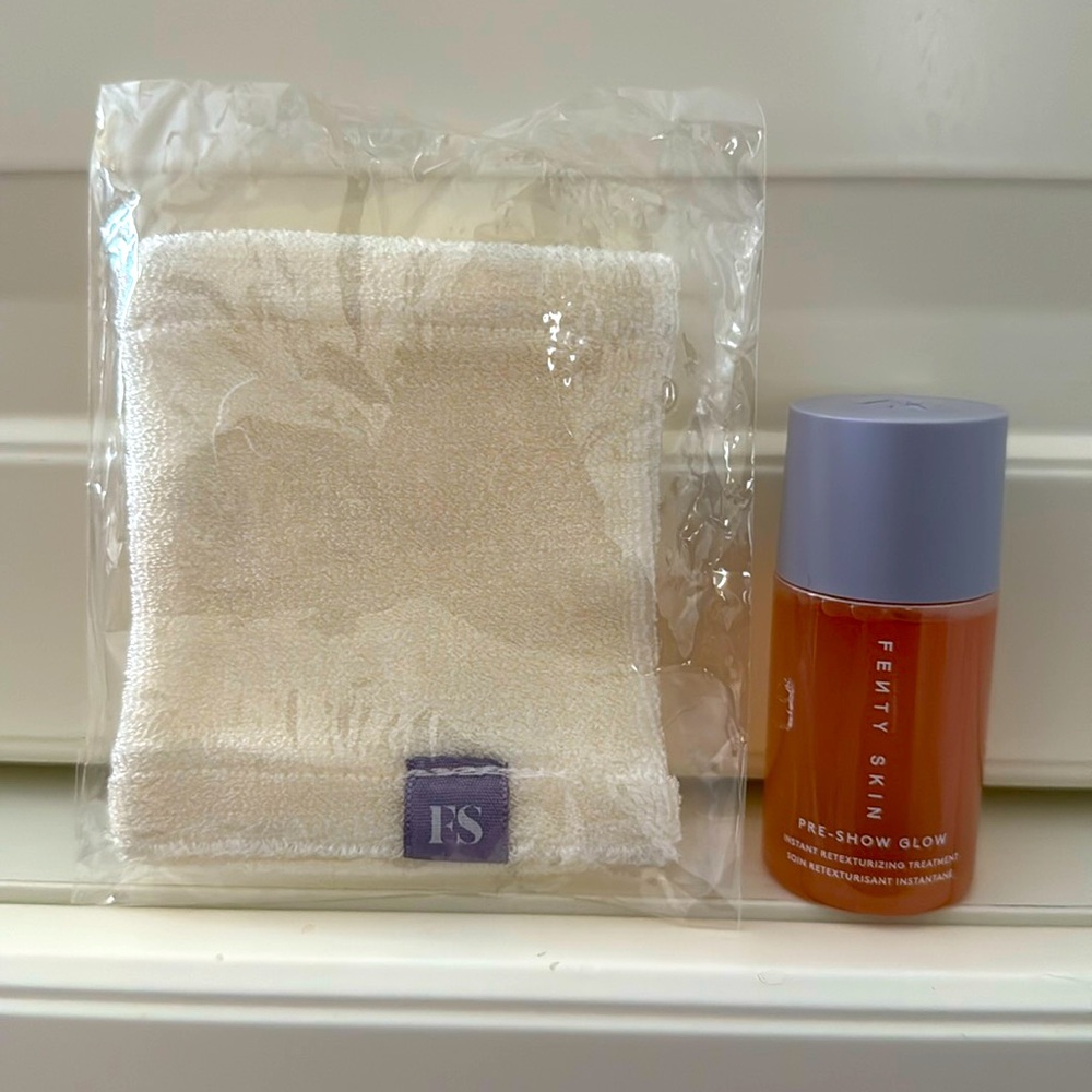 Fenty Skin Pre-Show Glow Refillable Instant Retexturizing 10% AHA Treatment